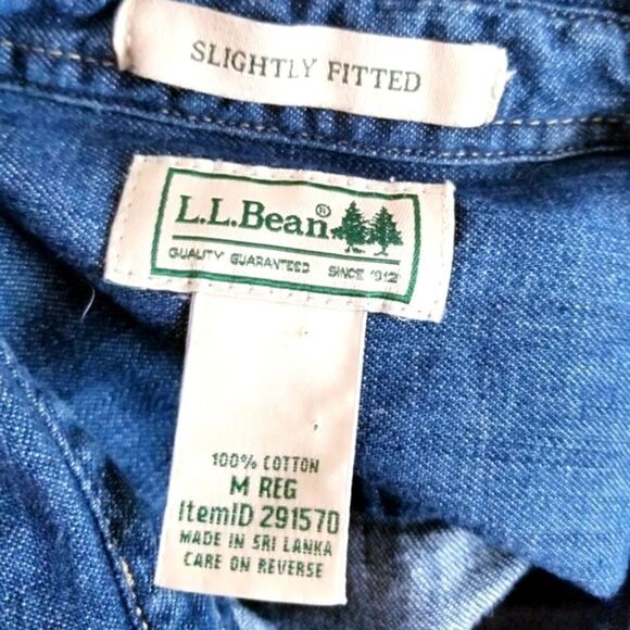 ll bean denin work shirt long sleeve sz medium slightly fitted button up - Picture 2 of 8